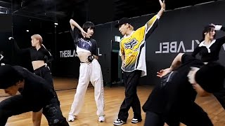 TAEYANG - Shoong! (feat. LISA) Dance Practice [MIRRORED]