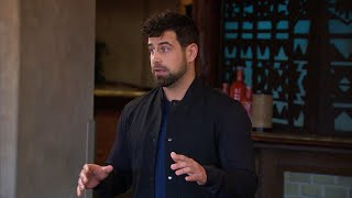 Blake Arrives to Find a Lot of Tension in the House - The Bachelorette