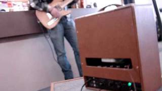 Vintage 1940's Gibson Steel Guitar Amplifier 1x12 Tube Combo Amp Demo.  Great Sound!