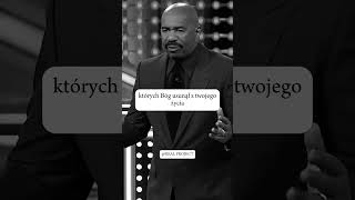 „Kiedy Bóg zamyka drzwi, przestań w nie walić.” - Nieznany🎥 Steve Harvey