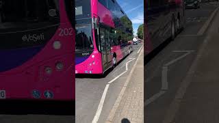 Brand new Uno Volvo B8L MCV eVoSeti passing Harpenden High Street | 202 (BV24 LUO)