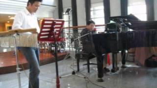 20140125 慈濟醫院義演：Alan(鋼琴＆演唱) + 洋瓜(烏克麗麗) / 鳳飛飛- 掌聲響起