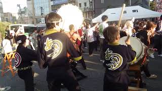 2024_08_17三島市　三嶋大祭り３日目③[「千人シャギリ」三島駅前].wmv