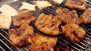 This is a famous Korean hot pepper paste pork.｜Korean restaurants-Korean BBQ Pork Belly(Kochujang)