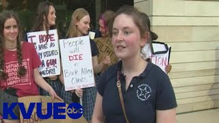 Abortion rights supporters rally in Austin following leaked SCOTUS draft | KVUE