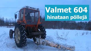 Valmet 604 hinataan pöllejä