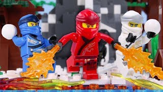 LEGO Ninjago Snowball War! STOP MOTION LEGO Ninjago Christmas Battle | LEGO Ninjago | Billy Bricks