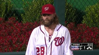 COL@WSH: Werth makes a running grab to rob Gonzalez