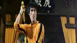 Le jeu de la mort Bruce Lee contre le champion de Nunchaku