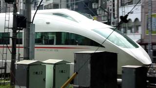 ロマンスカーVSE　代々木八幡駅にて