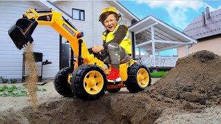 Senya Unboxing and Pretend play with new Tractor! Ride on TRACTOR BULDOZER for Baby