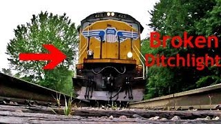 UP SD70M w/ Broken Ditchlight runs over camera!