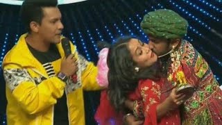 Neha Kakkar KISSED By A Contestant In Indian Idol 11 Auditions