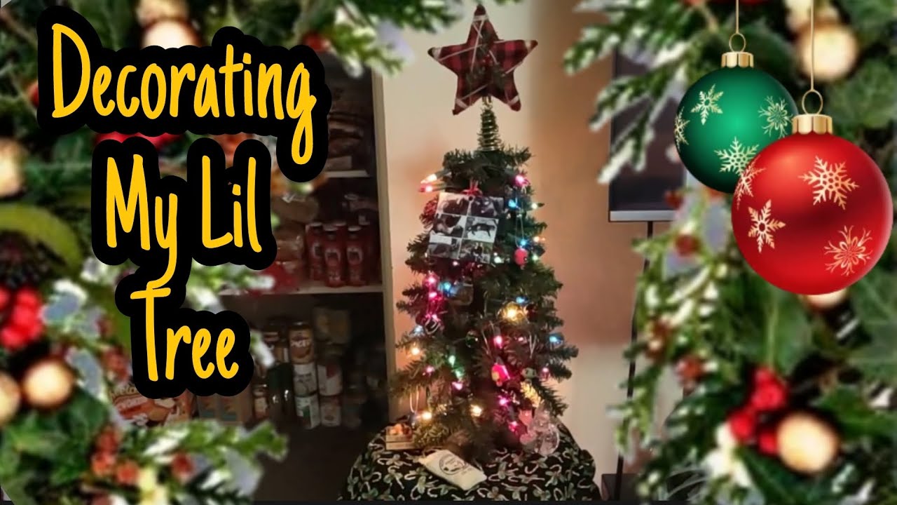 Decorating My Christmas Tree Youtube