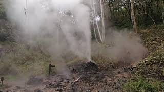 鬼首地獄谷の蒸気噴出口が、すごい！