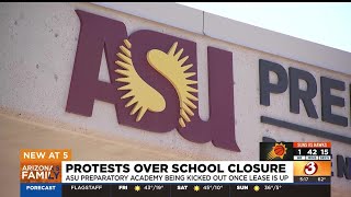Phoenix community in uproar over school closure