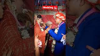 दूल्हे ने दुल्हन को जबरदस्ती रसगुल्ला खिलाया 😜😆😱 #wedding #viral #shorts