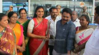 YSRCP MLA RK Roja arrives at Gannavaram ( Vijayawada ) Airport - 21st Feb 2017