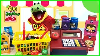 Pretend Play food toys! Gus the Gummy Gator goes grocery store shopping