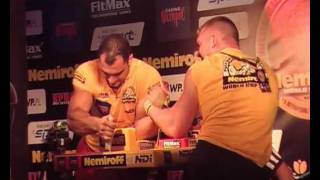 Ion Oncescu vs Sergey Tokarev - Left Open - Nemiroff 2007 - World of Armwrestling.com