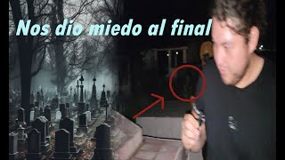 Nos adentramos a un cementerio (En la madrugada)