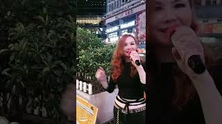 🍐街演通告:各位知音好朋友們週二快樂🥳我今晚7:00點鐘旺角恒生銀行旁街演👏送上🎤早安隆回🎤👏歡迎大家來聽歌合唱🙏多謝各位支持！ 祝各身體健康！幸福安康！🎊🎉🎈