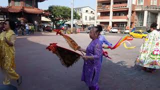 [師父來惹！濟公師父女乩童參禮][3位太子女乩童參禮][眾多女乩參禮動作很特別]～台南妙善聖宮