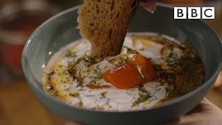 Nigella's dreamy Turkish Poached Eggs - BBC
