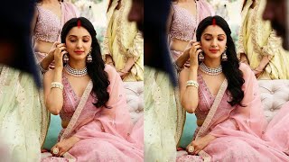 Kiara Advani's First Look from her Grand Griha Pravesh by Sidharth Malhotra's Family at her Sasural