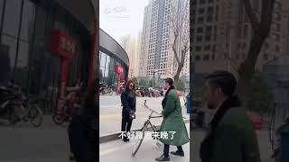 快手老铁实力演绎分手前后场景，扎心了！