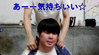 猫背で肩甲骨まわりが凝っているお兄さん【Free Massage of  shoulder 】Japanese style massage.