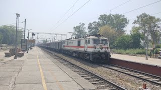 12919-Malwa SF Express (Dr. Ambedkar Nagar-SVDKatra) Arrived Jalandhar Cantt