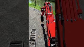 How to unload a trackhoe or mini excavator