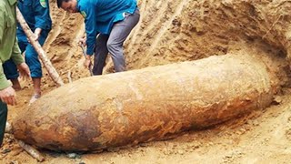 10 Mysterious Archaeological Discoveries!