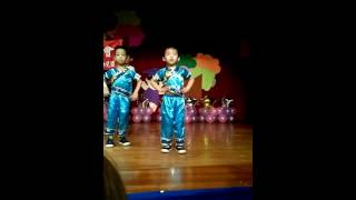 小壞幼稚園表演(1)