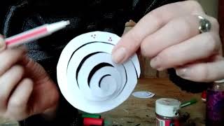 How to make paper spiral decorations