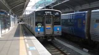 【ＪＲ四国発足20周年】１２１系快速サンポート琴平行発車（高松駅８番のりば）【予讃線→土讃線】