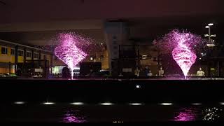 觀塘海濱公園音樂噴泉 Music fountains at Kwun Tong Promenade (1) 晚間表演 結合多首名曲 揉合幻變燈光 - 2021年5月