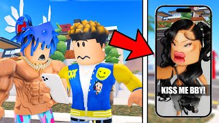 We Got STALKED By CRAZY ONLINE DATERS On ROBLOX SNAPCHAT!! (LifeTogether 🏠 RP)