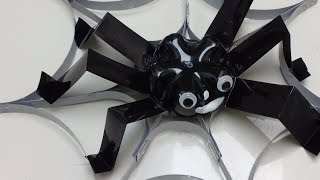 Recycled Crafts for Halloween: Spider on the Web out of Plastic Bottles