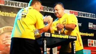 John Brzenk vs. Georgy Szasz - Right +95 kg Qual. - Nemiroff 2010 - World of Armwrestling.com