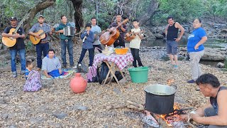 Presentamos el grupo musical del canal pesca y aventuras 503