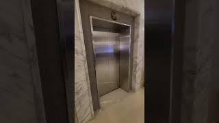 Interesting elevator/変わったエレベーター