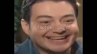 اما تقعد مع حد فتان  وانت كمان تكون حابب الرغي وتحب تعرف الأخبار 😂😂😂