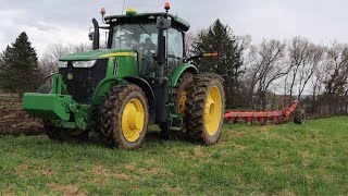 7290R Plowing with the Kuhn 7 Bottom plow