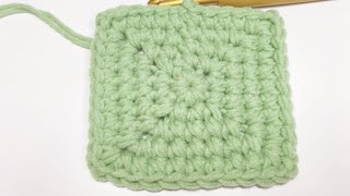 How to Crochet a Granny Square - Beginners Tutorial \u0026 Basic Pattern