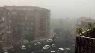 Maltempo forte vento e piove a Catania 5 Ottobre 2021