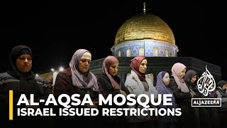 Heavy security presence near Al-Aqsa Mosque as thousands gather to pray