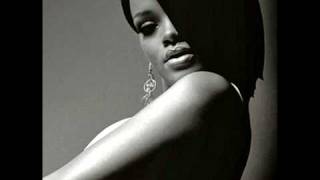 Rihanna - Umbrella - Solo Version Without Jayz ♥