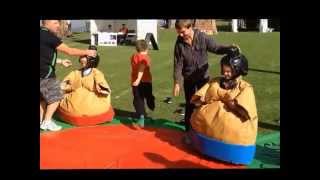 Kids SUMO Wrestling at Mannum...4/5/14... maybe smallest wrestlers in the WORLD... Funny